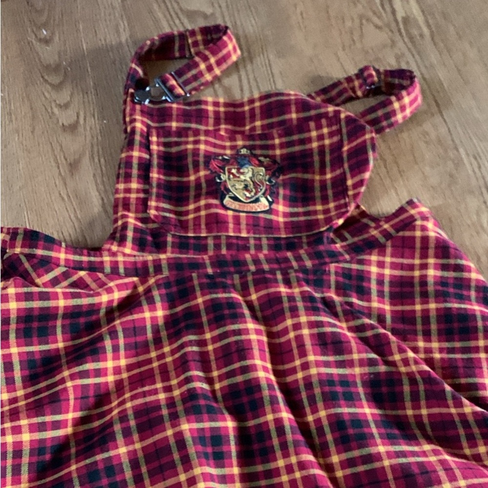 Gryffindor women’s overalls skirt size XL